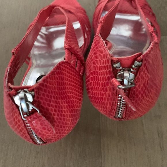 DONATED- White House Black Market Sandals - Picture 10 of 10